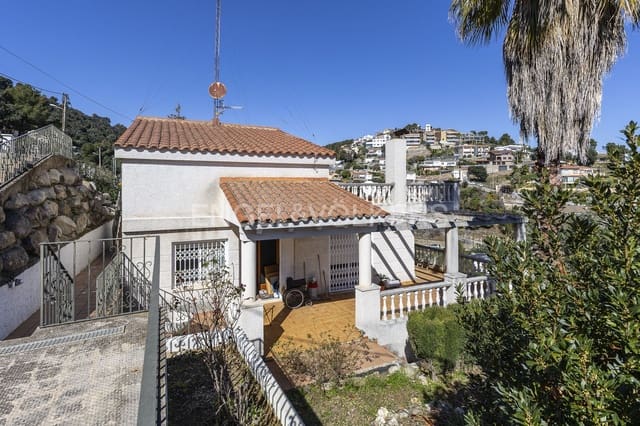 4 bedroom Villa for sale in Santa Susanna - € 340,000 (Ref: 9090431)