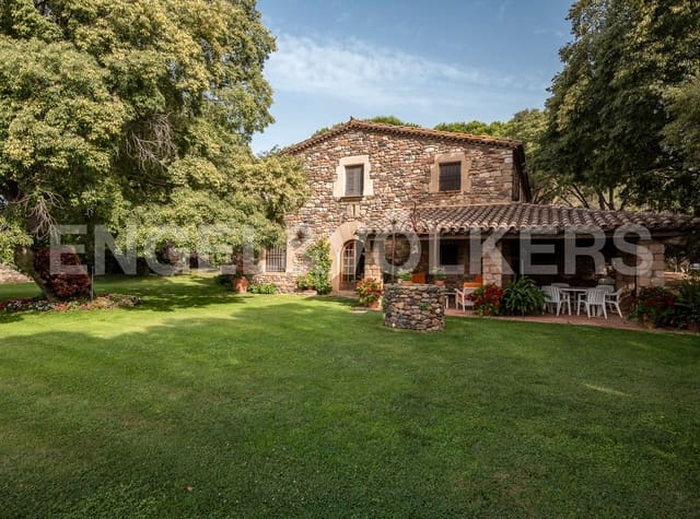 12 soverom Finca/Herregård til salgs i La Garriga med svømmebasseng garasje - € 2 400 000 (Ref: 9090438)