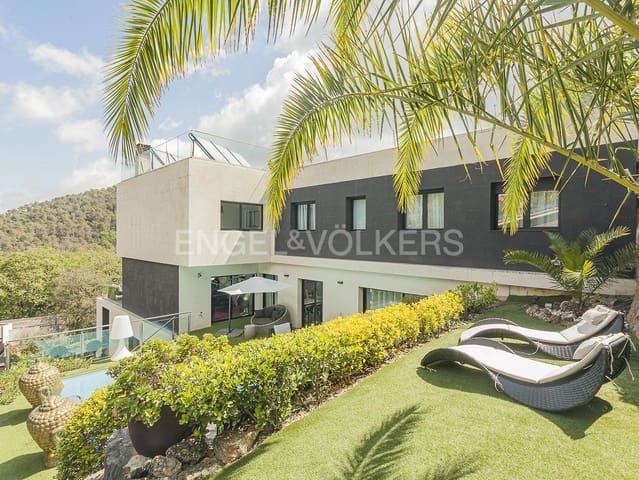 6 bedroom Villa for sale in Les Planes with pool garage - € 2,550,000 (Ref: 9090482)