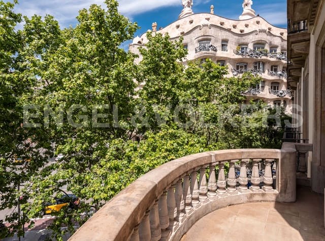 2 soveværelse Lejlighed til leje i La Dreta de L'Eixample, Barcelona by med garage - € 4.120 (Ref: 9090583)