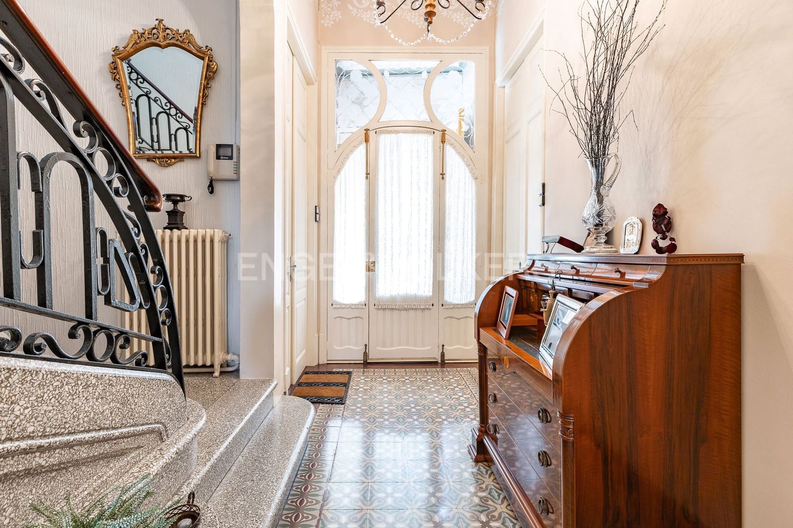 7 soveværelse Byhus til leje i Badalona - € 8.000 (Ref: 9090677)
