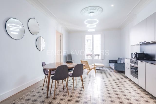 2 soveværelse Lejlighed til leje i El Barri Gòtic, Barcelona by - € 1.800 (Ref: 9090707)