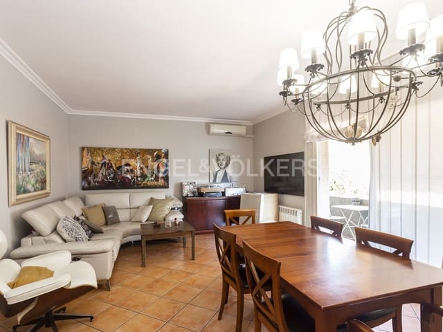 4 soveværelse Byhus til salg i Vilanova i la Geltrú med garage - € 375.000 (Ref: 9090765)