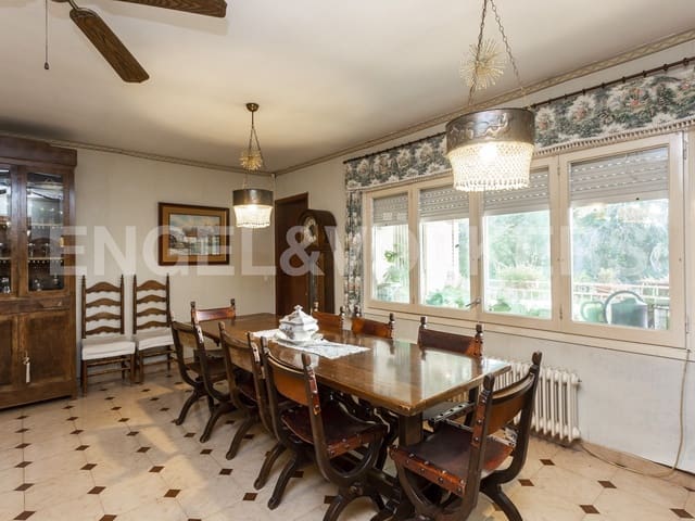 8 Zimmer Villa zu verkaufen in Banyeres del Penedès mit Garage - 420.000 € (Ref: 9090839)