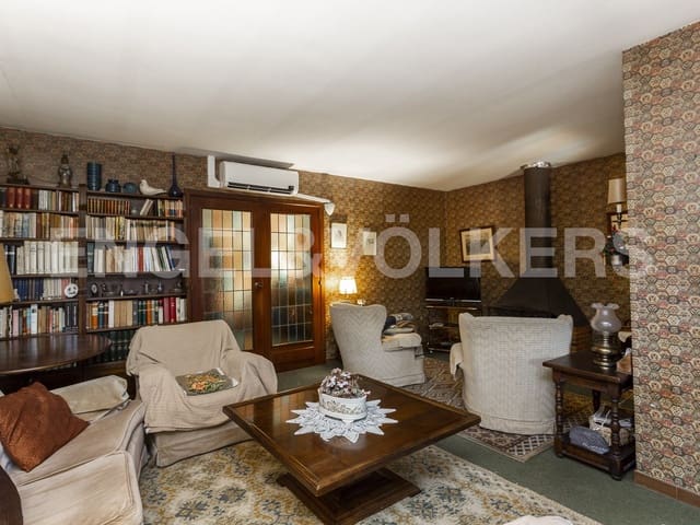 8 Zimmer Villa zu verkaufen in Banyeres del Penedès mit Garage - 420.000 € (Ref: 9090839)