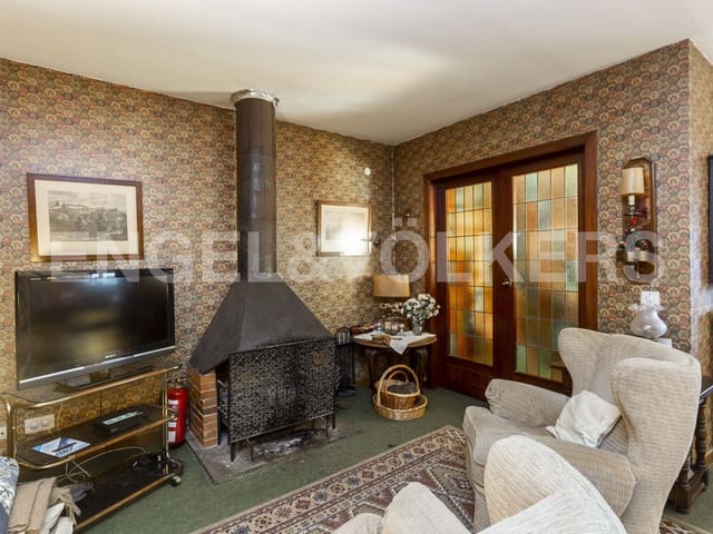 8 Zimmer Villa zu verkaufen in Banyeres del Penedès mit Garage - 420.000 € (Ref: 9090839)