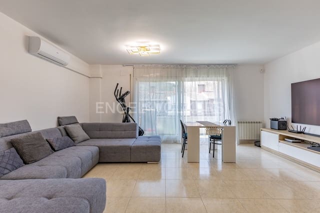 4 soverom Leilighet til salgs i Cerdanyola del Vallès med svømmebasseng garasje - € 499 000 (Ref: 9090843)