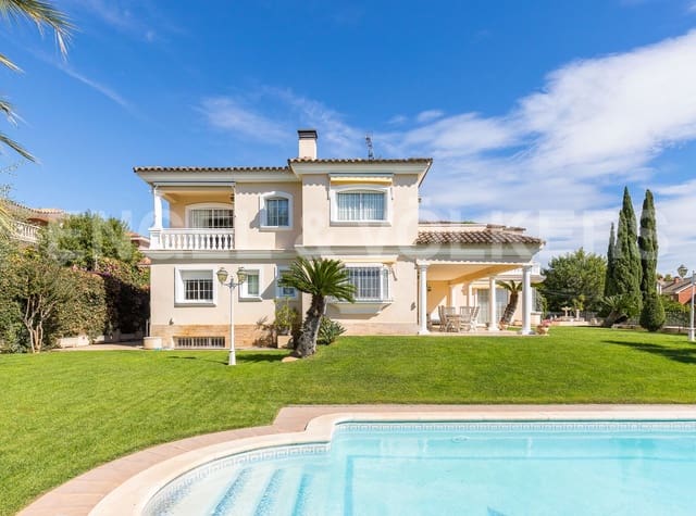 7 soveværelse Villa til salg i Vilassar de Dalt med swimmingpool garage - € 1.750.000 (Ref: 9090916)