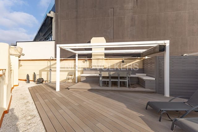 3 soveværelse Penthouse til leje i La Dreta de L'Eixample, Barcelona by - € 3.800 (Ref: 9090927)