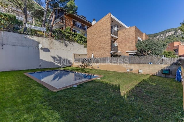 4 chambre Villa/Maison à vendre à Vallirana avec piscine garage - 495 000 € (Ref: 9090962)