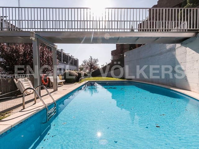 1 soveværelse Penthouse til leje i Sant Genís dels Agudells, Barcelona by med swimmingpool garage - € 1.800 (Ref: 9090997)