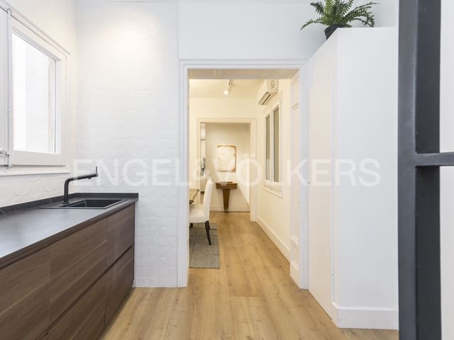 2 soveværelse Lejlighed til leje i La Dreta de L'Eixample, Barcelona by - € 2.400 (Ref: 9091031)