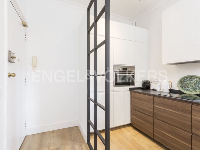 2 soveværelse Lejlighed til leje i La Dreta de L'Eixample, Barcelona by - € 2.400 (Ref: 9091031)