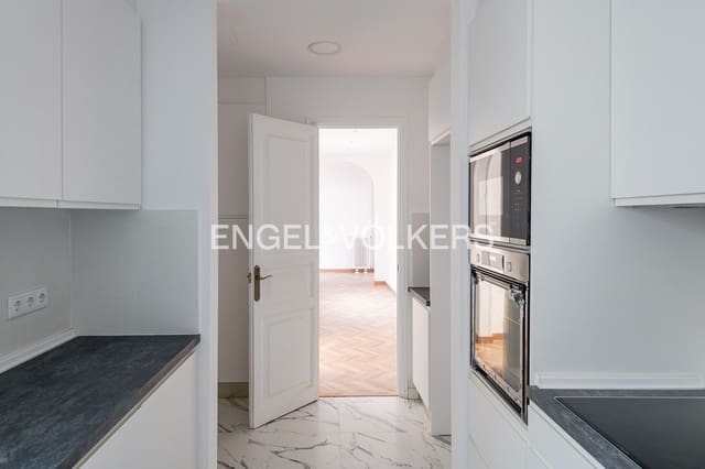 4 soveværelse Finca/Landehus til leje i Sant Gervasi - Galvany, Barcelona by - € 4.000 (Ref: 9091058)