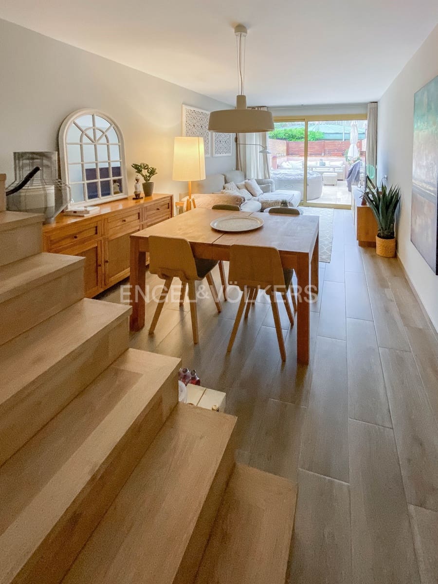 3 soveværelse Byhus til salg i Molins de Rei med garage - € 560.000 (Ref: 9091197)