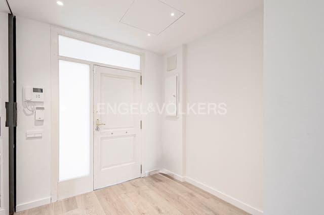 4 soveværelse Semi-Rækkehus til leje i Gavà med swimmingpool garage - € 8.500 (Ref: 9091220)