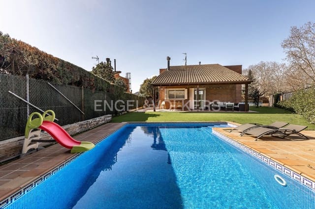 Chalet de 4 habitaciones en Sant Cugat del Vallès en venta con piscina garaje - 1.395.000 € (Ref: 9091228)