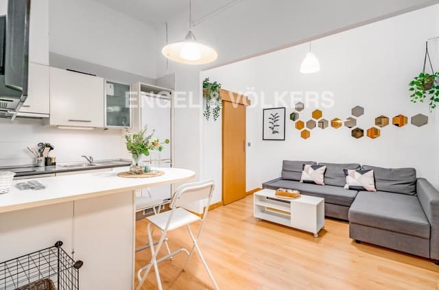 1 soveværelse Lejlighed til leje i El Poblenou, Barcelona by - € 1.450 (Ref: 9091261)