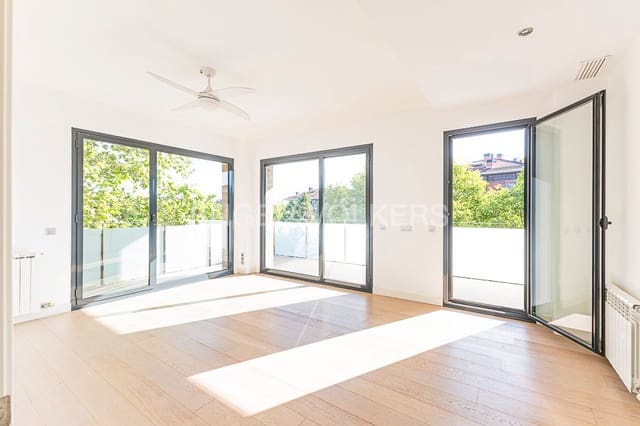 Apartamento de 3 habitaciones en Sant Cugat del Vallès en venta con piscina garaje - 650.000 € (Ref: 9091273)