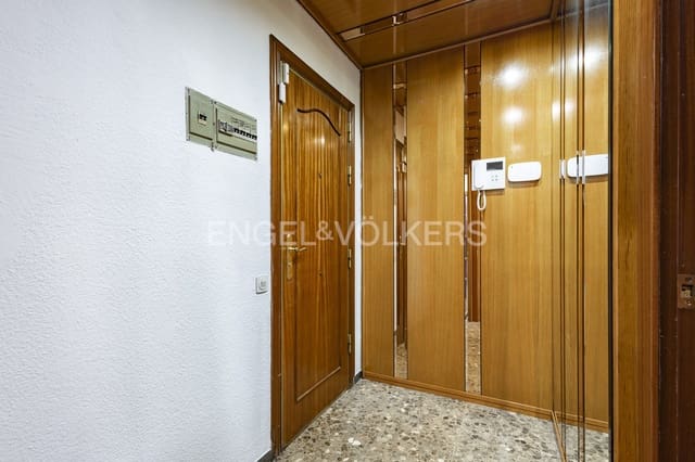 4 soveværelse Lejlighed til salg i Sant Boi de Llobregat - € 260.000 (Ref: 9091375)