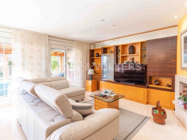 4 soveværelse Villa til salg i Sant Quirze del Vallès med garage - € 675.000 (Ref: 9091390)