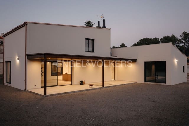 4 soverom Villa til salgs i El Catllar med svømmebasseng garasje - € 635 000 (Ref: 9091397)