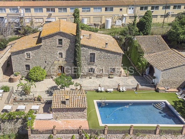 9 soverom Finca/Herregård til salgs i Lliçà d'Amunt med svømmebasseng garasje - € 2 850 000 (Ref: 9091431)