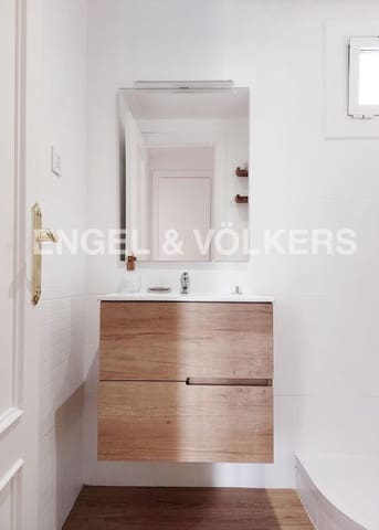 3 soveværelse Lejlighed til leje i La Dreta de L'Eixample, Barcelona by - € 2.600 (Ref: 9091460)