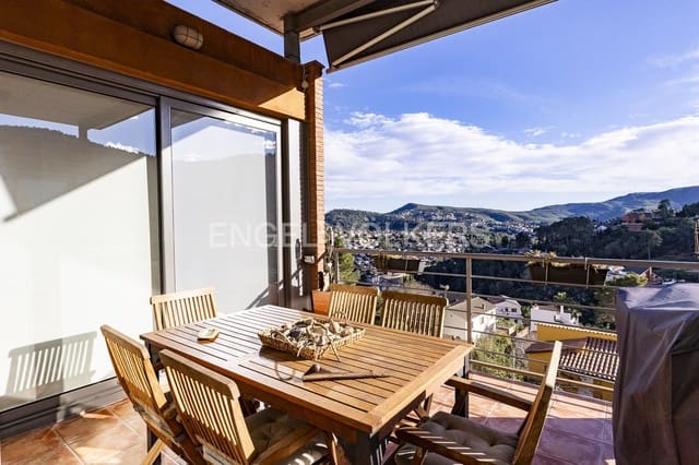 4 slaapkamer Villa te koop in Vallirana met garage - € 495.000 (Ref: 9091532)