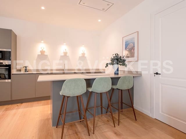 2 soveværelse Lejlighed til leje i El Poble Sec, Barcelona by - € 2.800 (Ref: 9091550)