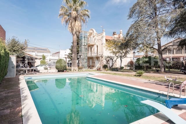 6 sypialnia Finka/Dom wiejski na sprzedaż w Sant Fost de Campsentelles z basenem garażem - 1 200 000 € (Ref: 9091568)