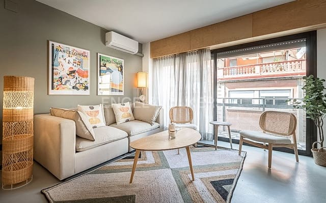 1 soveværelse Lejlighed til leje i El Congrés i Els Indians, Barcelona by med swimmingpool - € 1.900 (Ref: 9091598)