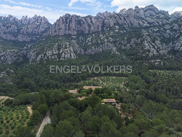 6 soveværelse Finca/Landehus til leje i El Bruc med swimmingpool garage - € 47.000 (Ref: 9091601)