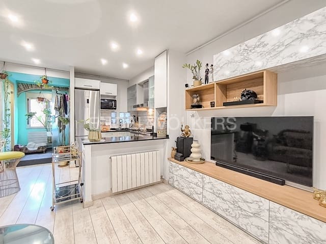 2 soveværelse Lejlighed til leje i La Vila de Gràcia, Barcelona by - € 1.650 (Ref: 9091634)