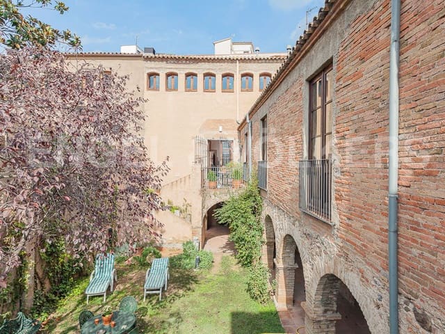 7 bedroom Finca/Country House for sale in Sant Cugat del Vallès - € 1,300,000 (Ref: 9091645)