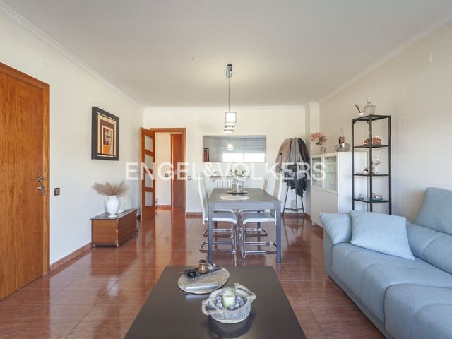 4 soveværelse Villa til salg i Sant Quirze del Vallès med garage - € 525.000 (Ref: 9091680)