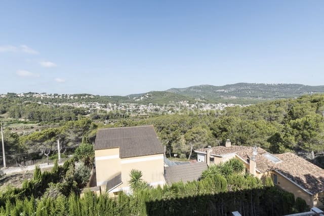 4 sypialnia Willa na sprzedaż w Canyelles z basenem garażem - 399 000 € (Ref: 9091690)