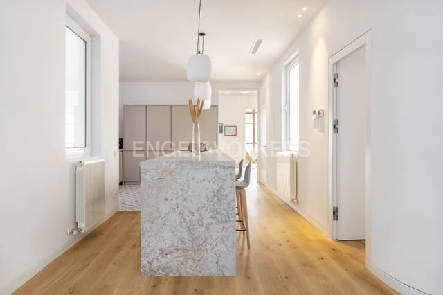 4 soveværelse Lejlighed til leje i La Dreta de L'Eixample, Barcelona by - € 9.000 (Ref: 9091697)