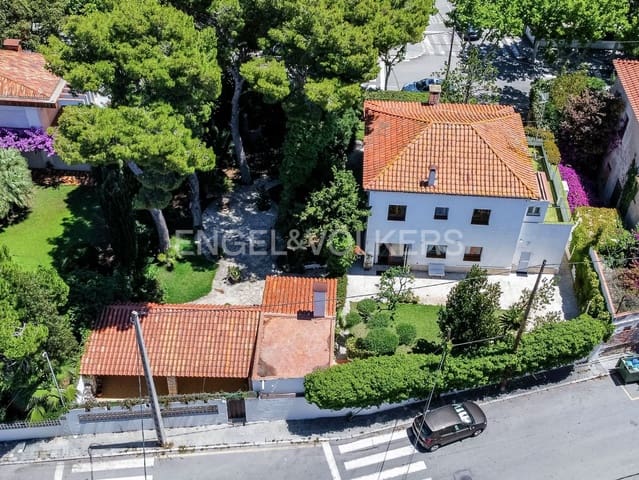 5 sypialnia Willa na sprzedaż w Cubelles z garażem - 570 000 € (Ref: 9091712)