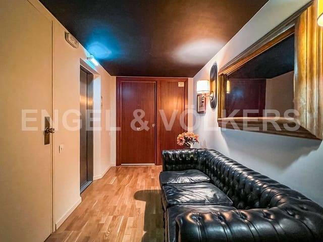 5 soveværelse Lejlighed til salg i Badalona med garage - € 749.000 (Ref: 9091832)
