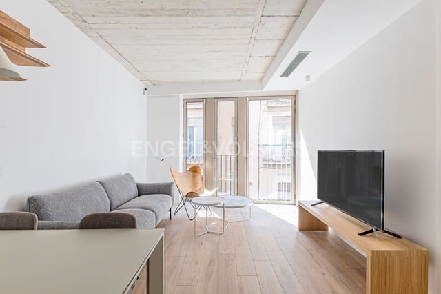 2 soveværelse Lejlighed til leje i El Raval, Barcelona by - € 2.200 (Ref: 9100125)