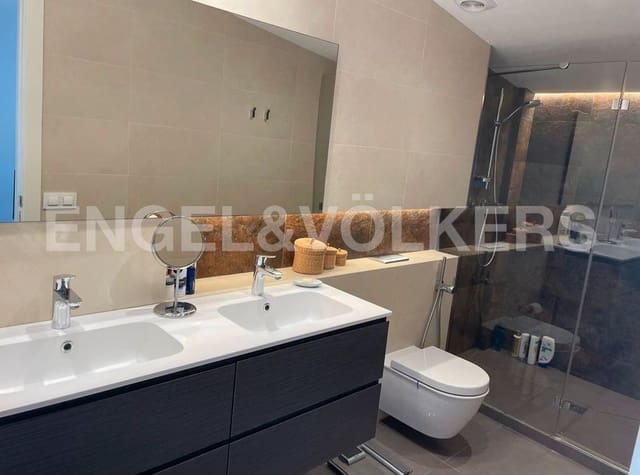 4 soveværelse Semi-Rækkehus til leje i Gavà med swimmingpool garage - € 6.000 (Ref: 9101604)