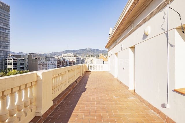 3 bedroom Penthouse for rent in La Vila de Gràcia, Barcelona city - € 3,600 (Ref: 9105088)