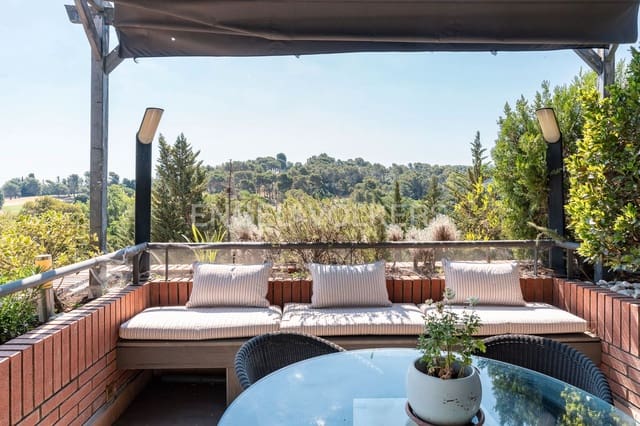 2 soveværelse Penthouse til salg i Sant Cugat del Vallès med garage - € 1.270.000 (Ref: 9105292)