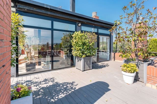 2 soveværelse Penthouse til salg i Sant Cugat del Vallès med garage - € 1.270.000 (Ref: 9105292)