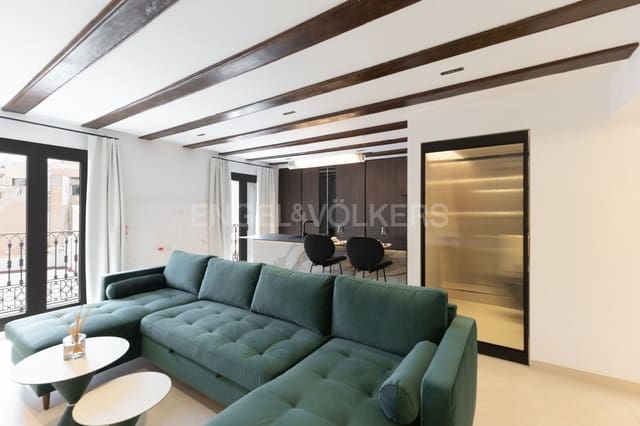 2 soveværelse Lejlighed til leje i El Barri Gòtic, Barcelona by - € 2.500 (Ref: 9107853)