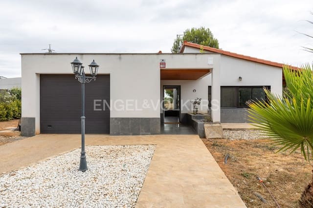 4 soveværelse Villa til salg i Sant Quirze del Vallès med garage - € 820.000 (Ref: 9112999)