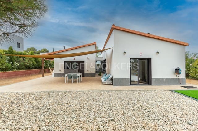4 soveværelse Villa til salg i Sant Quirze del Vallès med garage - € 820.000 (Ref: 9112999)