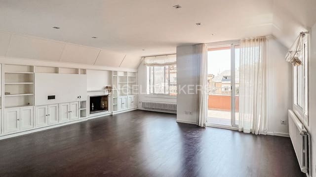 3 bedroom Penthouse for rent in Les Tres Torres, Barcelona city with garage - € 3,500 (Ref: 9114918)