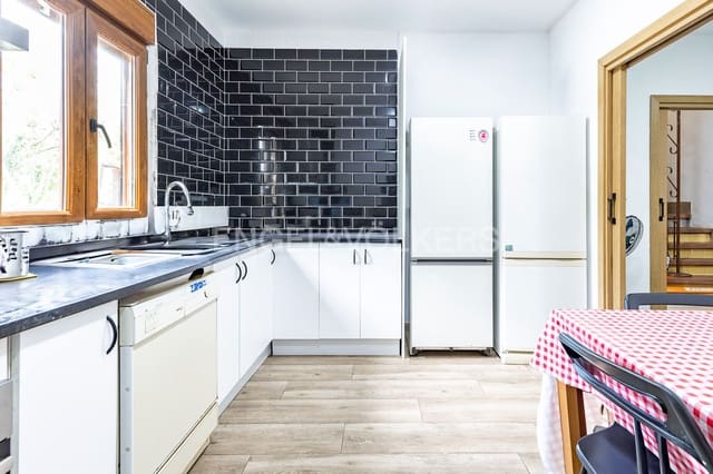 3 soveværelse Semi-Rækkehus til salg i Cànoves i Samalús med garage - € 374.000 (Ref: 9114933)